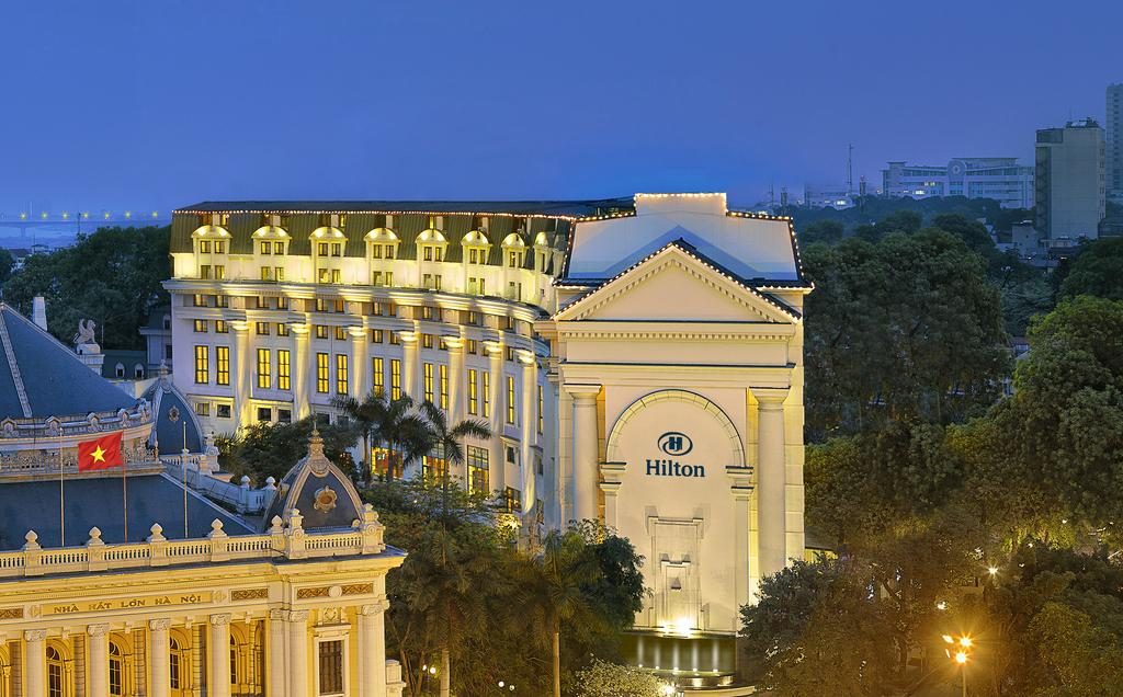 Khách sạn Hilton Opera