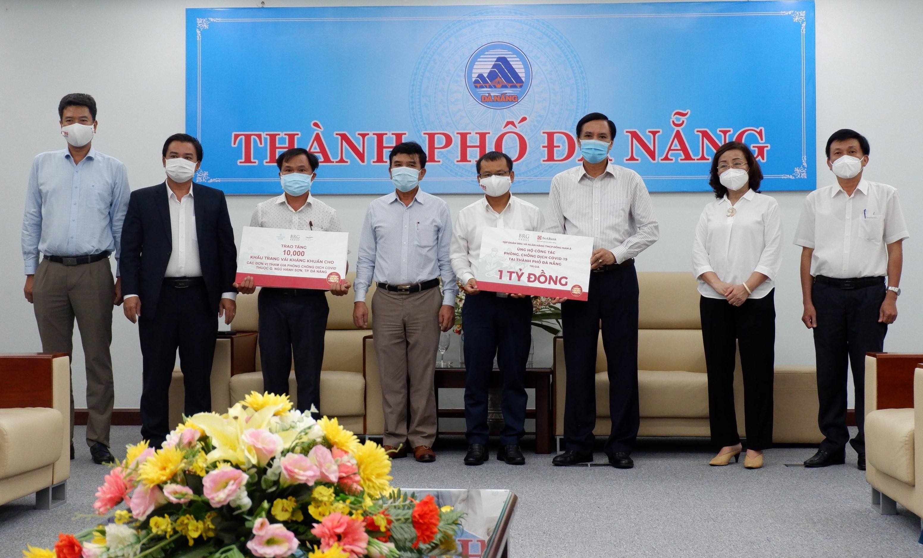 Tập đoàn BRG và Ngân hàng SeABank ủng hộ 1 tỷ đồng và 20.000 khẩu trang cho Đà Nẵng chống dịch Covid -19