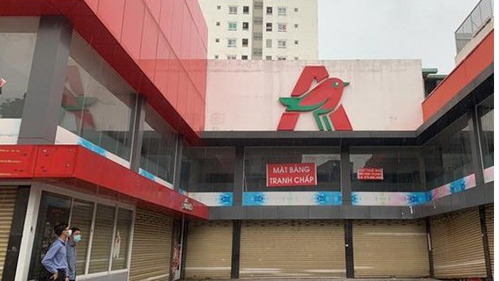 Tòa sơ thẩm tuyên Auchan mất tiền cọc, giao trả mặt bằng cho doanh nghiệp Việt