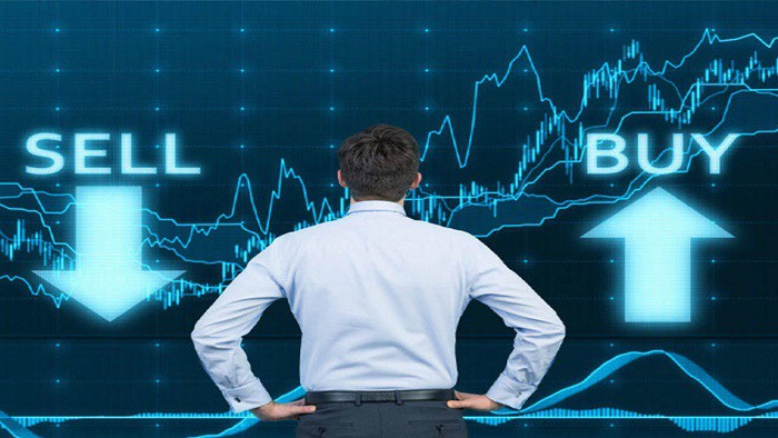 [BizDEAL] Cổ phiếu tăng mạnh, Dragon Capital tranh thủ chốt lời HPG và FRT
