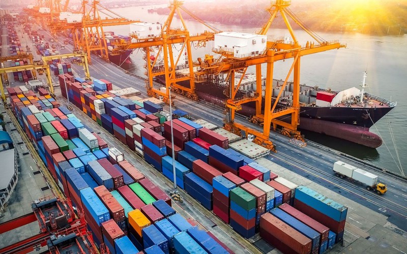 Tình trạng thiếu hụt container và giá thuê tăng “chóng mặt” có thể kéo dài đến quý 2/2021 