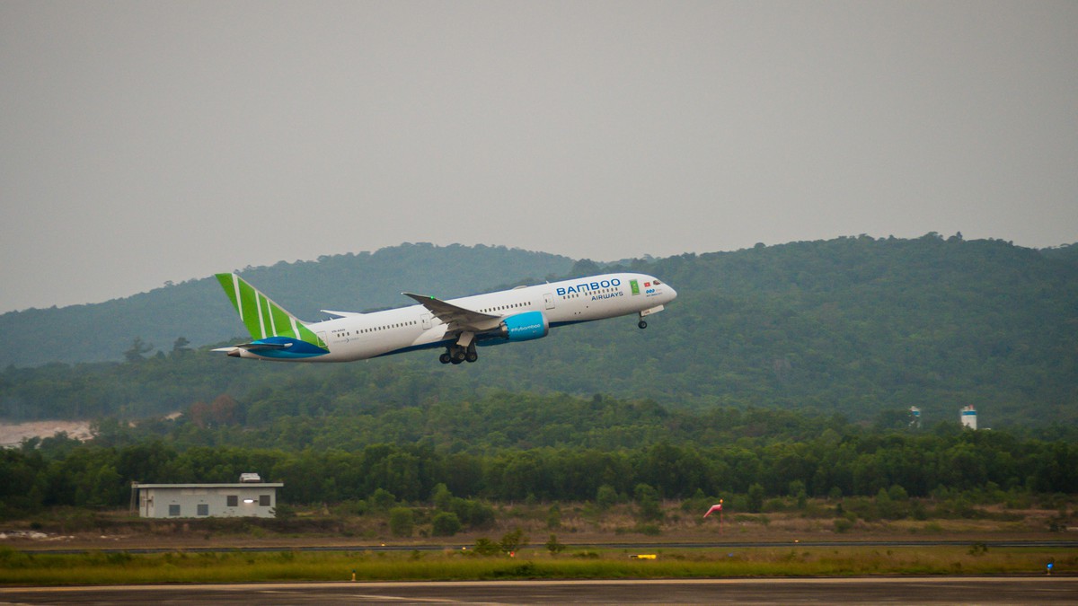 Doanh nghiệp Việt – Mỹ bắt tay nâng cấp hạ tầng hàng không, Bamboo Airways chuẩn bị để bay thẳng từ quý 3