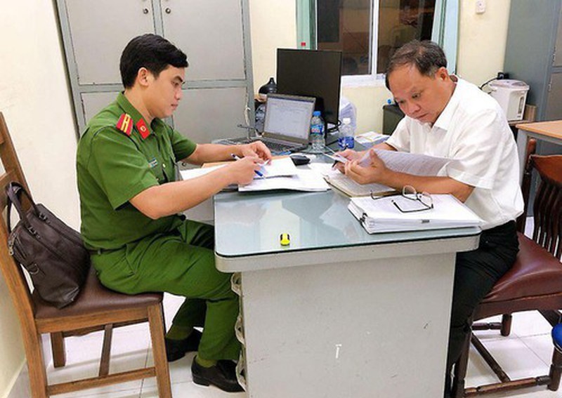 Đề nghị truy tố ông Tất Thành Cang trong vụ bán rẻ cổ phần SADECO cho Nguyễn Kim