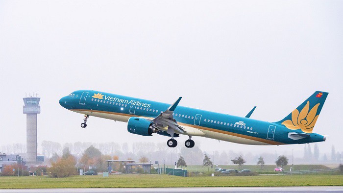 Gần 800 triệu cổ phiếu chào bán được giao dịch, cổ phiếu Vietnam Airlines (HVN) giảm sâu với thanh khoản kỷ lục